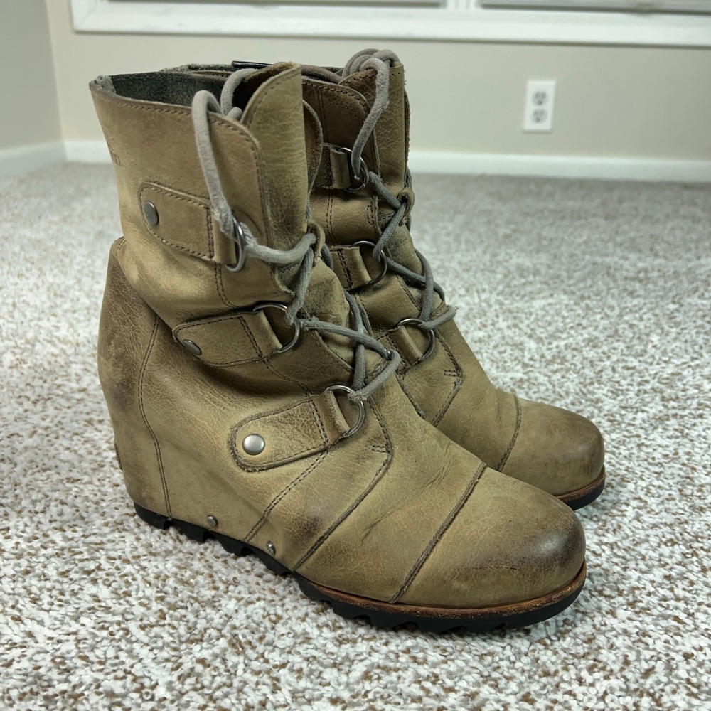 Sorel Boots Womens 8 Tan Outdoor Wedge Heel Lace Up Leather Joan of Arctic Gorp